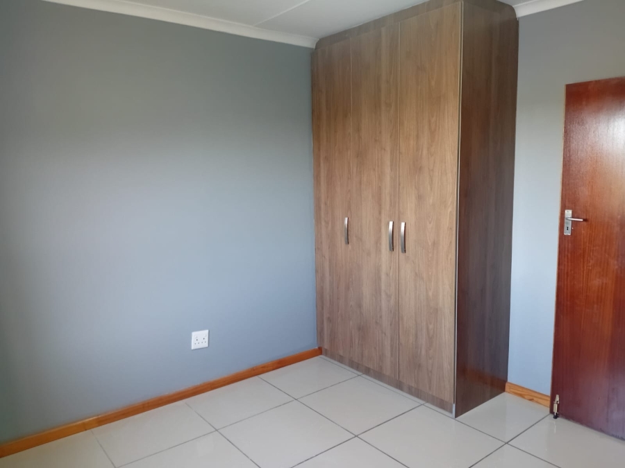 To Let 3 Bedroom Property for Rent in Gonubie North Eastern Cape